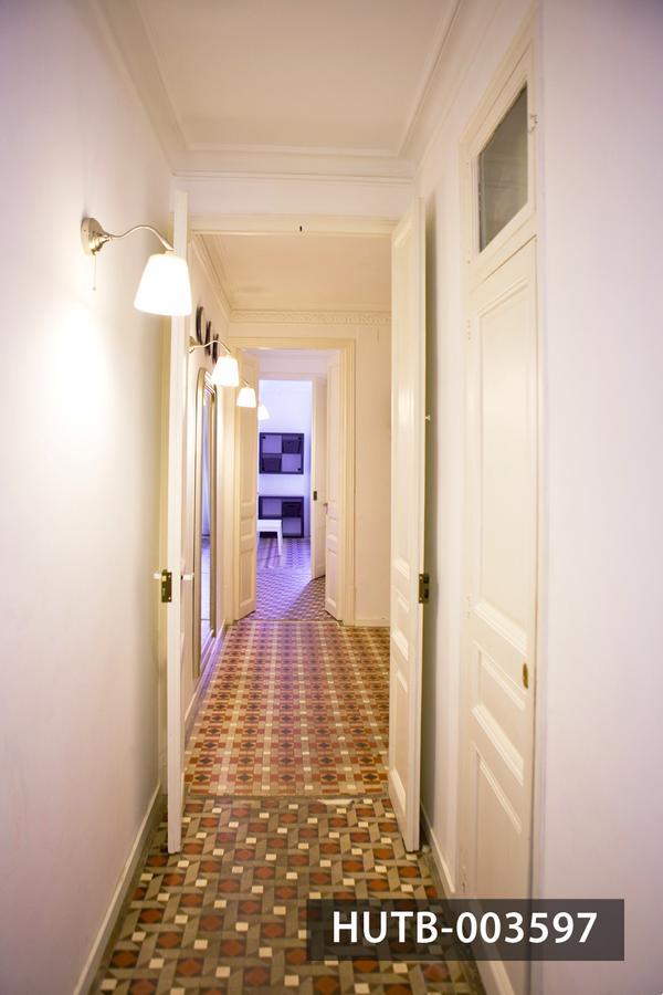 Big Apartment Barcelona Gran Via Exterior photo
